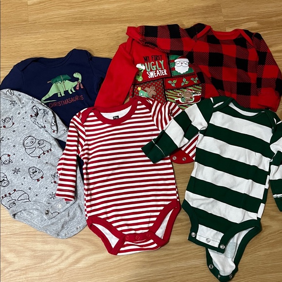 Assorted Infant Holiday & Christmas Clothes Bundle 0-3 Month - Picture 2 of 7